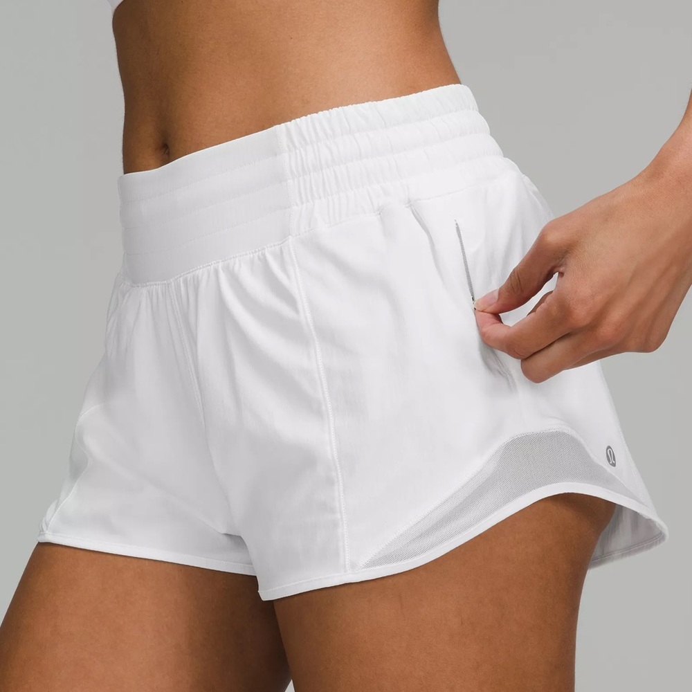 COPY - LULU LEMON- Hotty Hot shorts White, small inseam